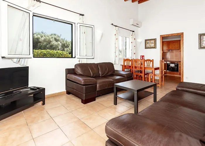 فيلة Amber Cala En Porter (Menorca)