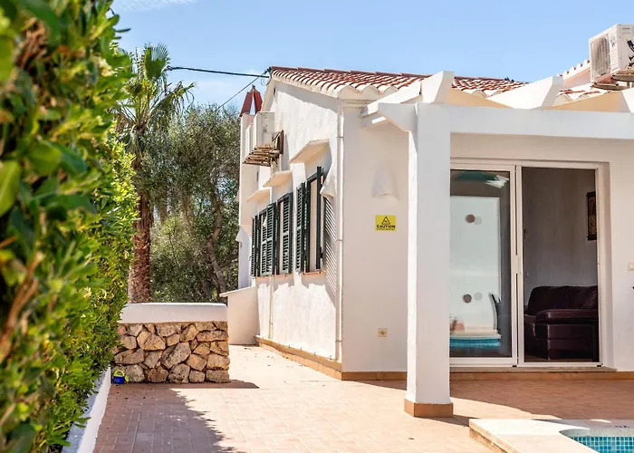 Amber Cala En Porter (Menorca)